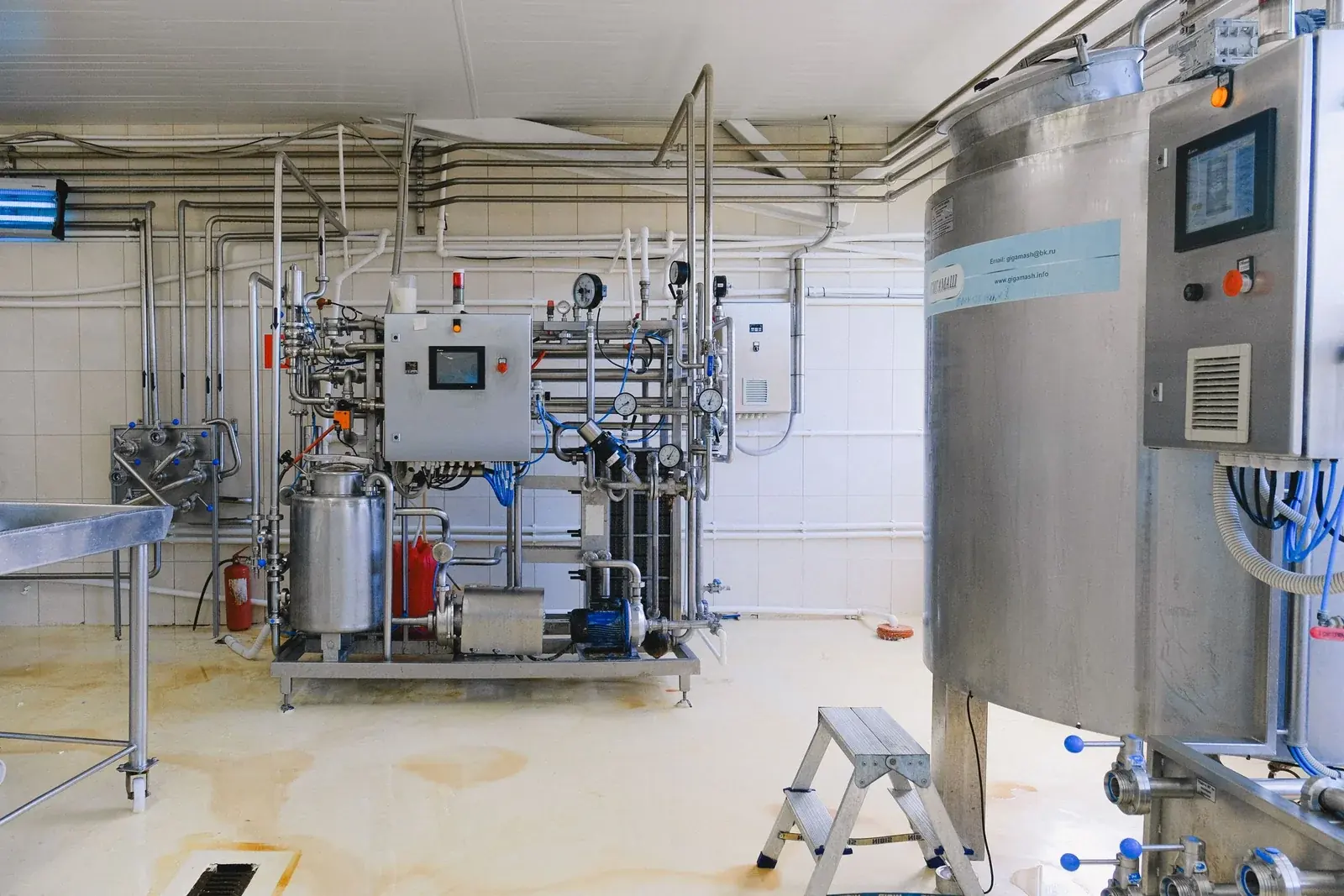 Modern industrial machinery and mechanical systems